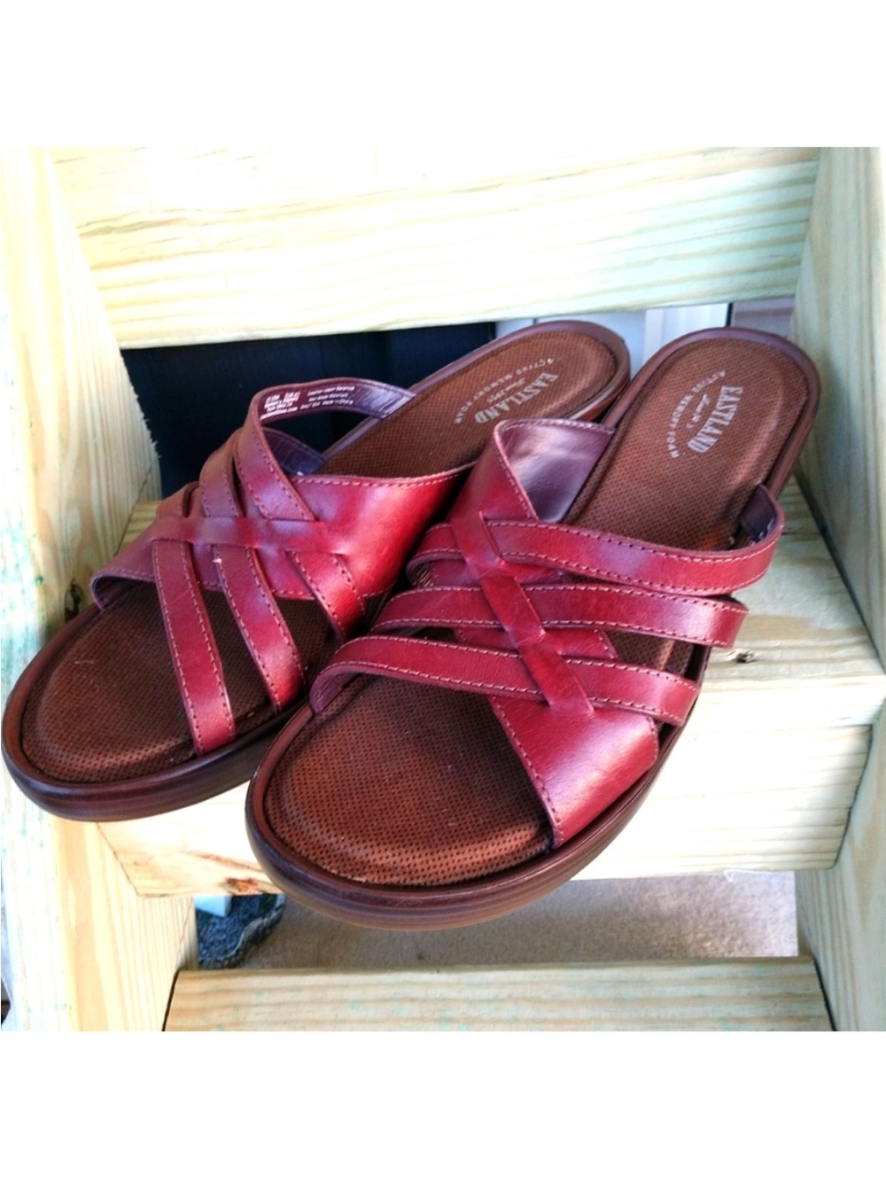 Eastland Women's Leather Sandals Cinnamon color w/Box Size 10